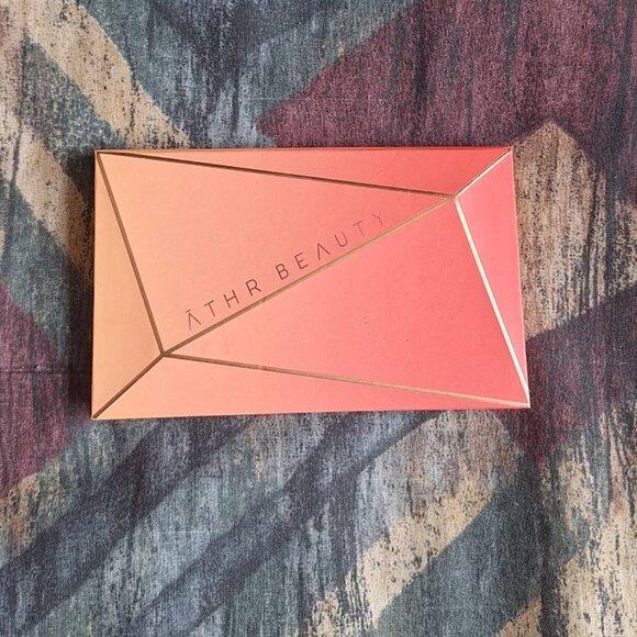 🌅 ĀTHR Beauty – Desert Sunset Eyeshadow Palette (Used 1×, Excellent Condition) - Picture 3 of 4